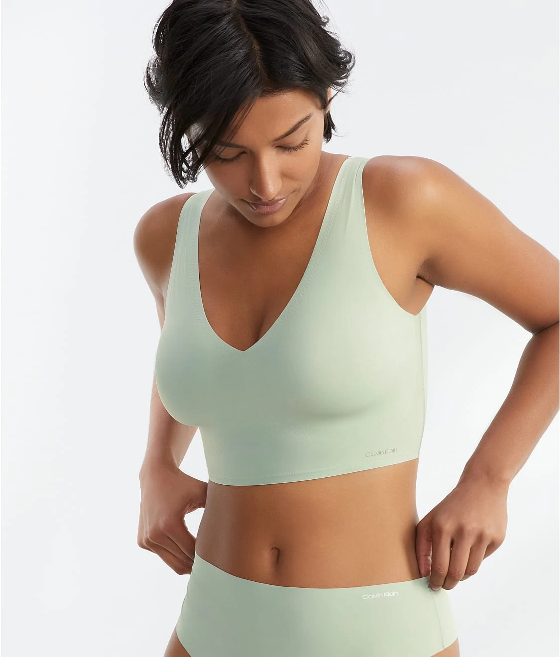 Calvin Klein Invisibles Smoothing Longline Bralette 8 Calvin Klein Invisibles Smoothing Longline Bralette - Image 8