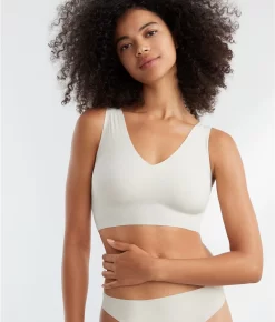 Calvin Klein Invisibles Smoothing Longline Bralette 37 Calvin Klein Invisibles Smoothing Longline Bralette -Fashion Underwear calqf4708s3 silverbirch 02 10 23 1