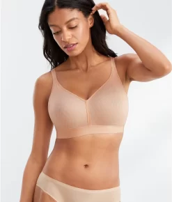 Chantelle Smooth Lines Back Smoothing Wire-Free Bra