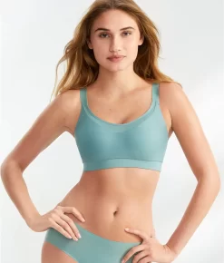 Chantelle Low Impact Everyday Wire-Free Sports Bra  