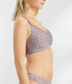 Chantelle Low Impact Everyday Wire-Free Sports Bra   -Fashion Underwear cha15m2f22 6btaupeleopard 4x