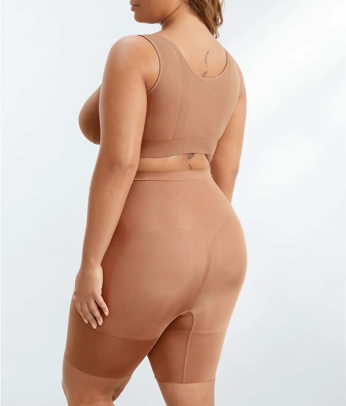 Spanx OnCore Firm Control Mid-Thigh Shaper 2 Spanx OnCore Firm Control Mid-Thigh Shaper - Image 2