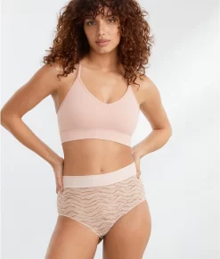 Mesh Together Full Brief